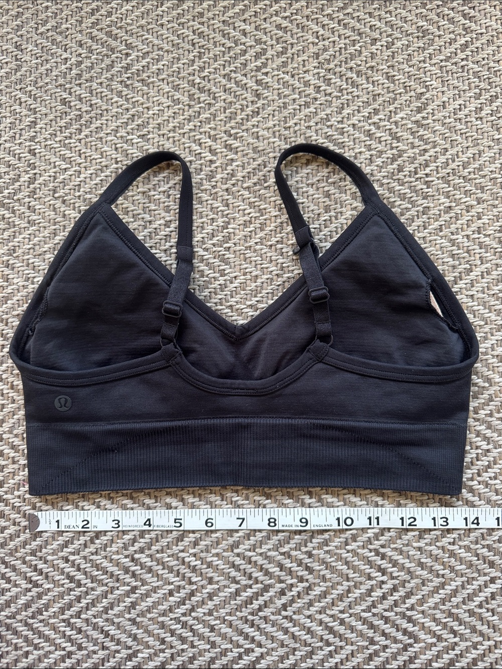 lululemon athletica Black Bralette with Adj. Straps, Removable Padding, 6 or 8 - Picture 2 of 4